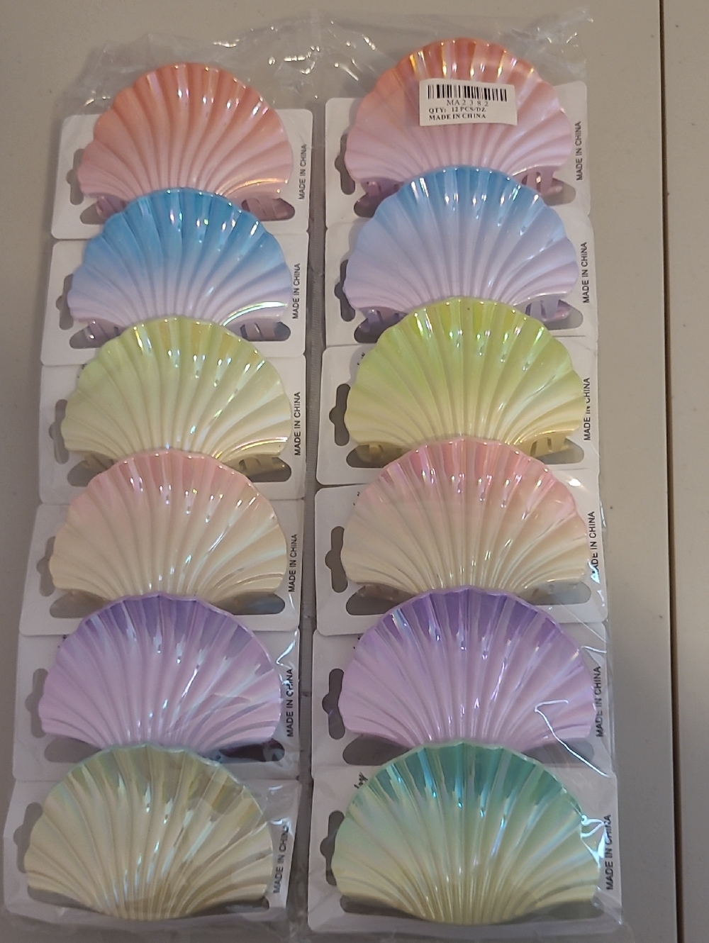 Pastel Shell Hair Claws - Multicolor